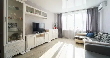 Apartamento 3 habitaciones en Minsk, Belarús
