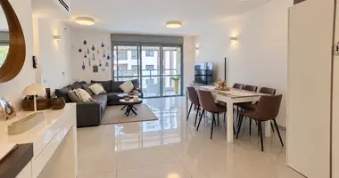 4 room apartment in Raanana, Israel