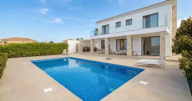 Mieszkanie 4 pokoi w Peyia, Cypr