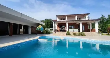 Villa 4 bedrooms in Krimovice, Montenegro