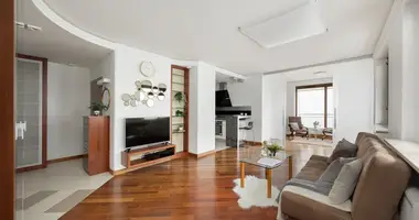 Commercial property 78 m² in Warsaw, Poland