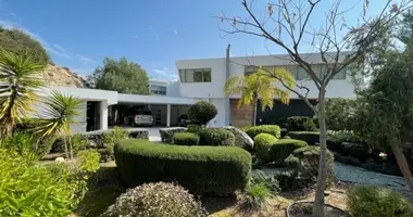 5 bedroom apartment in Parekklisia, Cyprus