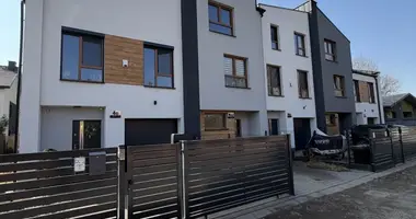 Haus 5 zimmer in Marki, Polen