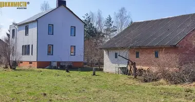 Maison dans Dabryniouski sielski Saviet, Bélarus
