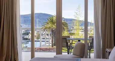 Apartamento independiente Piso independiente 2 habitaciones en Tivat, Montenegro