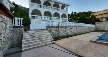 4 bedroom house in Zagrade, Montenegro