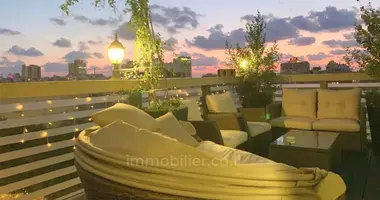 4 room apartment in Tel-Aviv, Israel