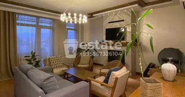 Apartamento 4 habitaciones en Batumi, Georgia