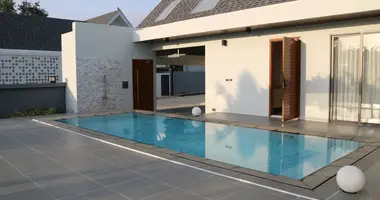 Casa 4 habitaciones en Huai Yai, Tailandia