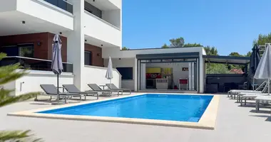 Villa 5 chambres dans Opcina Medulin, Croatie