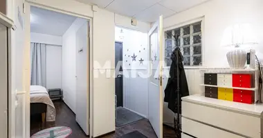 Wohnung 5 zimmer in Akaa, Finnland