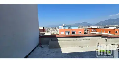 Mieszkanie 4 pokoi w Tirana Municipality, Albania