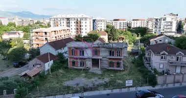 Plot of land in 7, Montenegro
