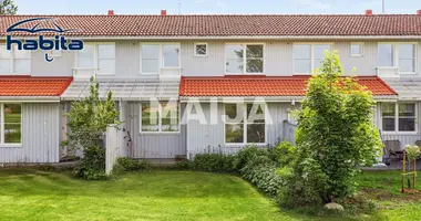 Adosado Adosado en Savtrask, Finlandia