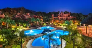 Apartamento 2 habitaciones en San Pedro Alcantara, Španjolska