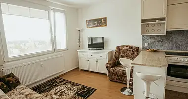 Mieszkanie 3 pokoi w Miasto Stołeczne Praga, Czechy