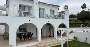 Haus 5 Schlafzimmer in Dos Hermanas, Spanien