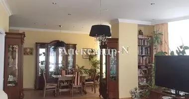 3 room apartment in Odesa, Ukraine