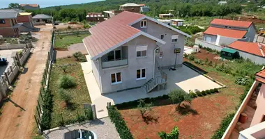 Haus 5 Schlafzimmer in Zagora, Montenegro