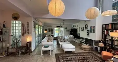 Mieszkanie 4 pokoi w Jermasoja, Cypr