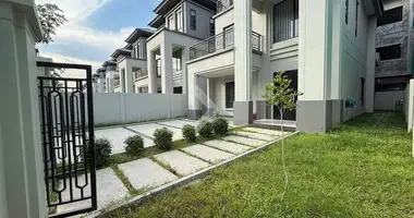 5 bedroom villa in Khan Chroy Changvar, Cambodia