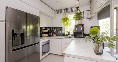 Apartamento 4 habitaciones en Varsovia, Polonia