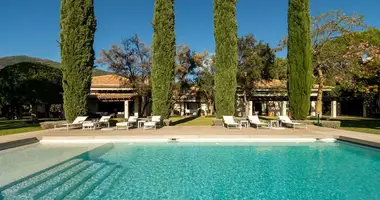 Villa 8 bedrooms in Benahavis, Spain
