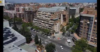4 bedroom apartment in Valencia, Spain