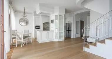 Apartamento 5 habitaciones en Varsovia, Polonia