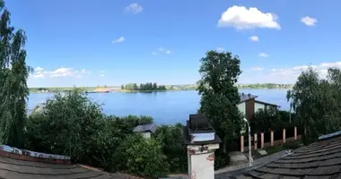 Commercial property 684 m² in Ust-Izhora, Russia