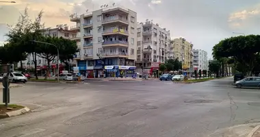 Mieszkanie 4 pokoi w Muratpasa, Turcja