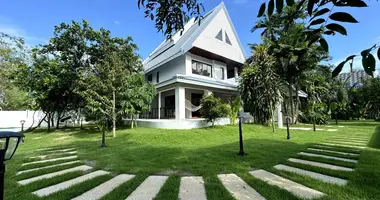 Villa 4 bedrooms in Ban Bang Ku, Thailand