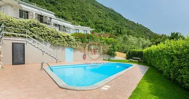 Villa 4 zimmer in Toscolano Maderno, Italien