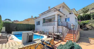 Villa 5 bedrooms in Finestrat, Spain
