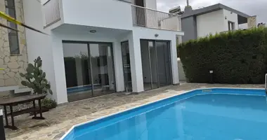 Villa de 2 dormitorios en Mesa Chorio, Chipre