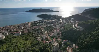 Grundstück in Becici, Montenegro