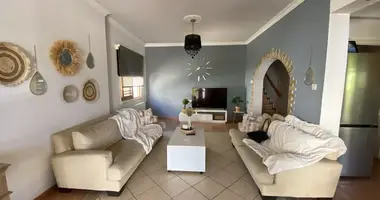 Bungalow z 3 sypialniami w Pafos, Cypr