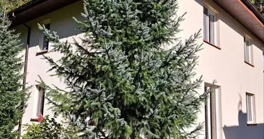 Дом 6 комнат в Марки, Польша
