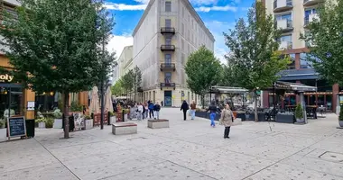 Mieszkanie 2 pokoi w Warszawa, Polska