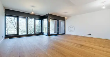 Apartamento 5 habitaciones en Zagreb, Croacia