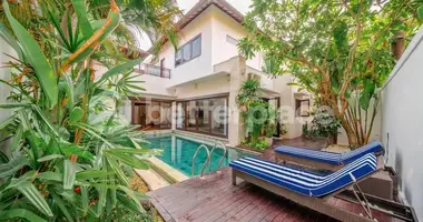 Villa 2 chambres dans Kerobokan Kelod, Indonésie