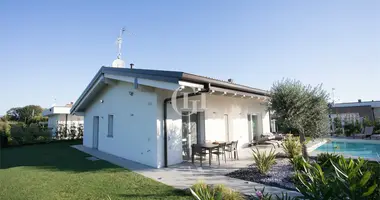 Вилла 4 комнаты в Lonato del Garda, Италия
