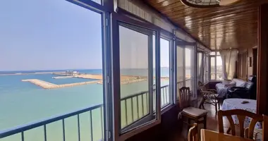 Mieszkanie 3 pokoi w Torrevieja, Hiszpania