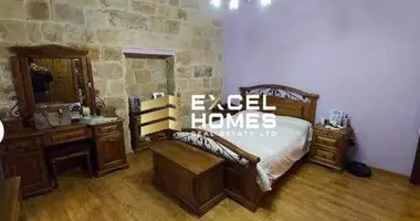 Квартира 3 спальни в Kirkop, Мальта