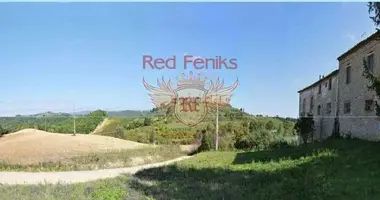 Propiedad comercial en Terni, Italia