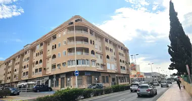 Apartamento 3 habitaciones en Torrevieja, Španjolska