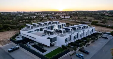 Investissement dans Faro, Portugal