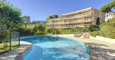 1 bedroom apartment in Cannes, France