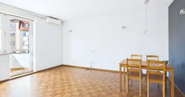 Commercial property 53 m² in Warsaw, Poland