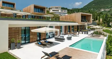 Villa 10 habitaciones en Gardone Riviera, Italia